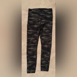 Like New Athleta Camo Leggings